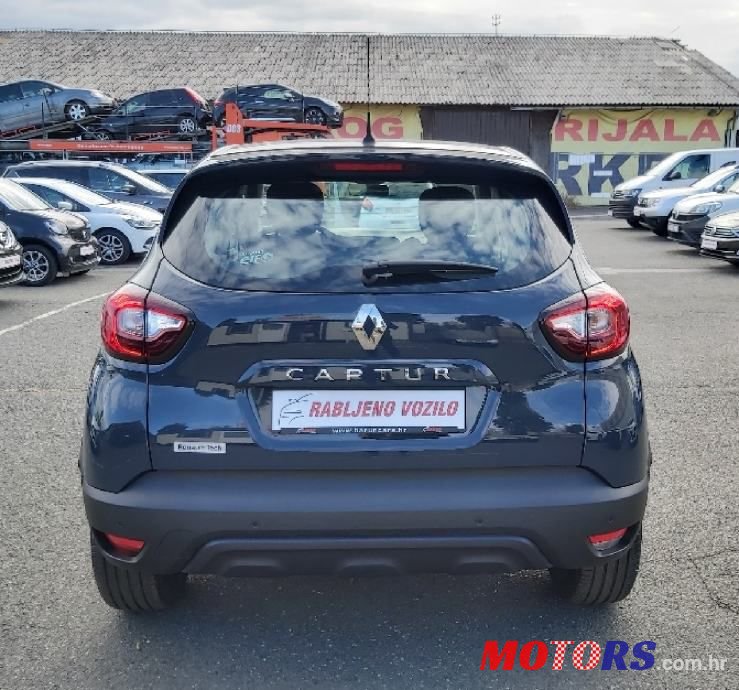 2019' Renault Captur photo #4
