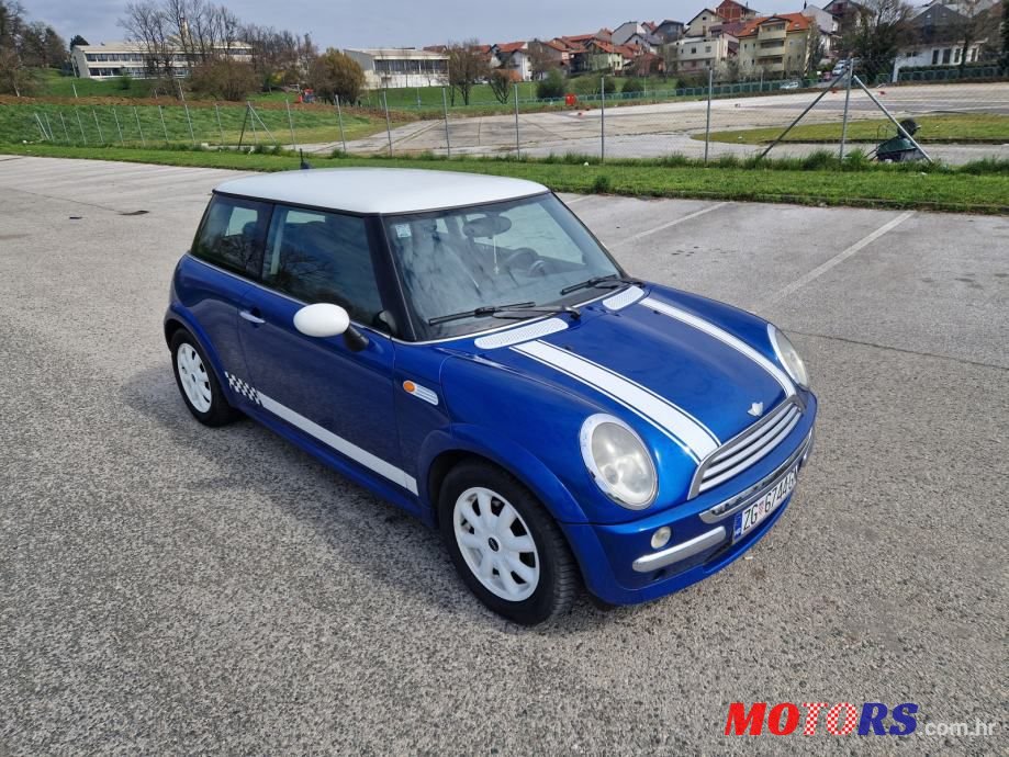 2006' MINI One 1.4D photo #2