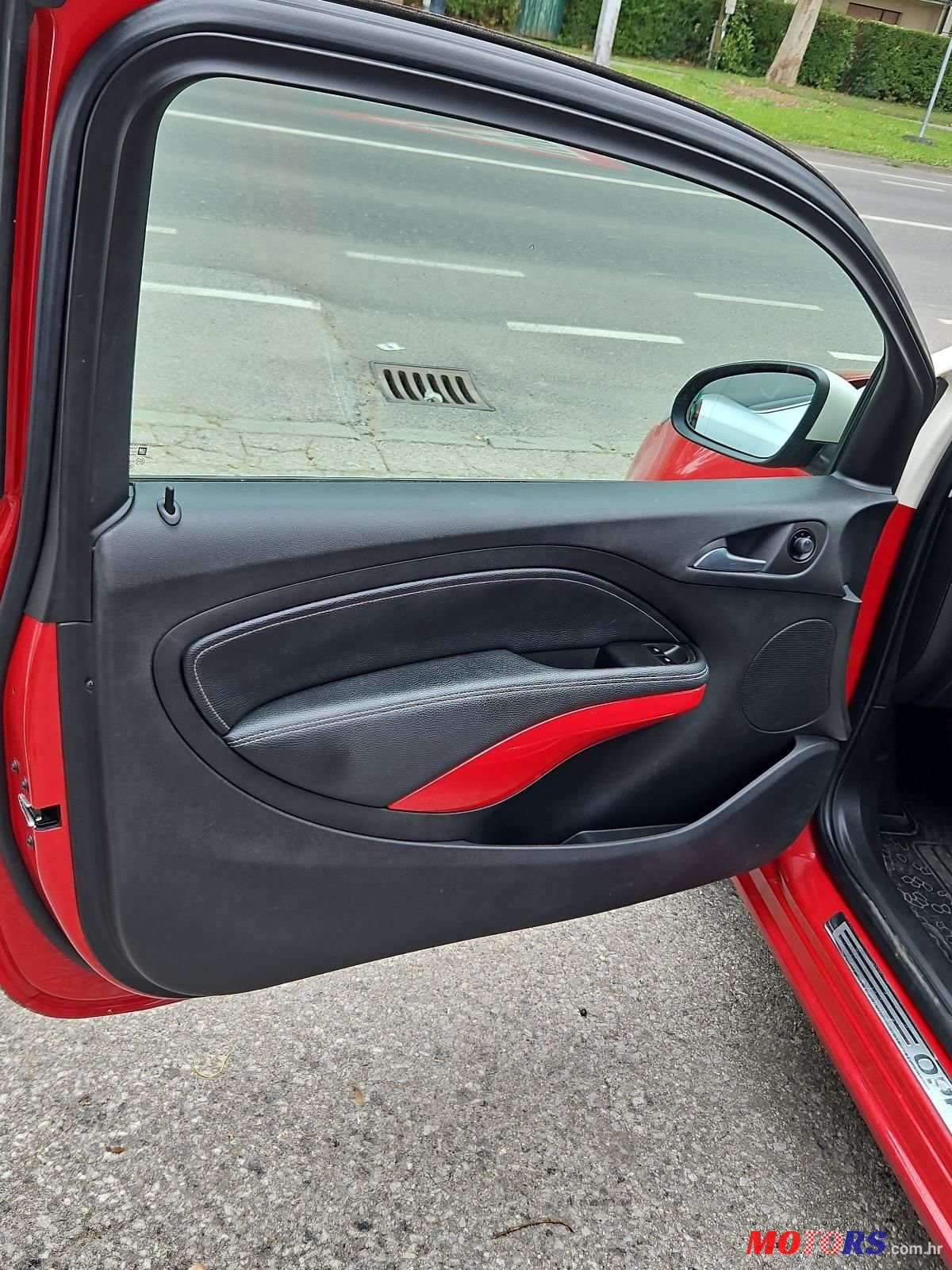 2013' Opel Adam 1,4 photo #6