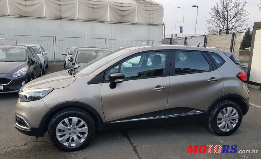2016' Renault Captur Dci photo #1