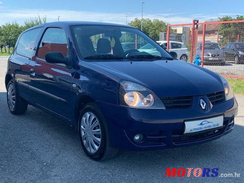 2008' Renault Clio 1,5 Dci photo #1