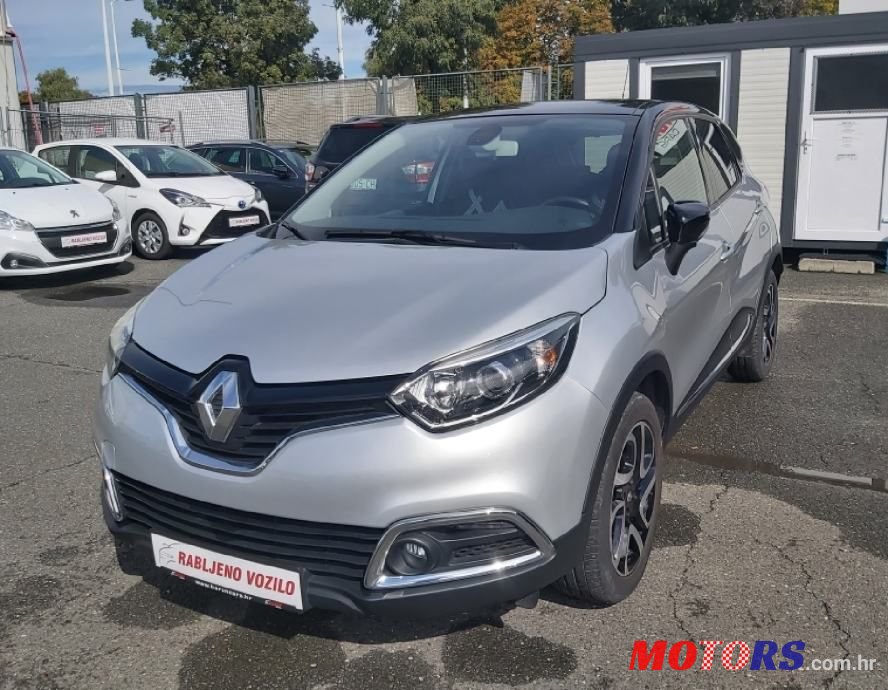 2016' Renault Captur photo #2