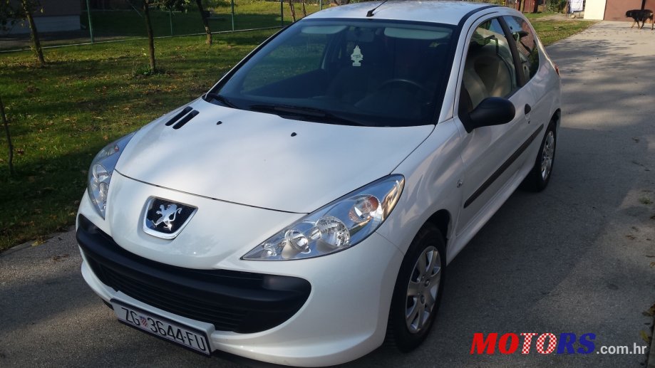 2010' Peugeot 206 photo #1