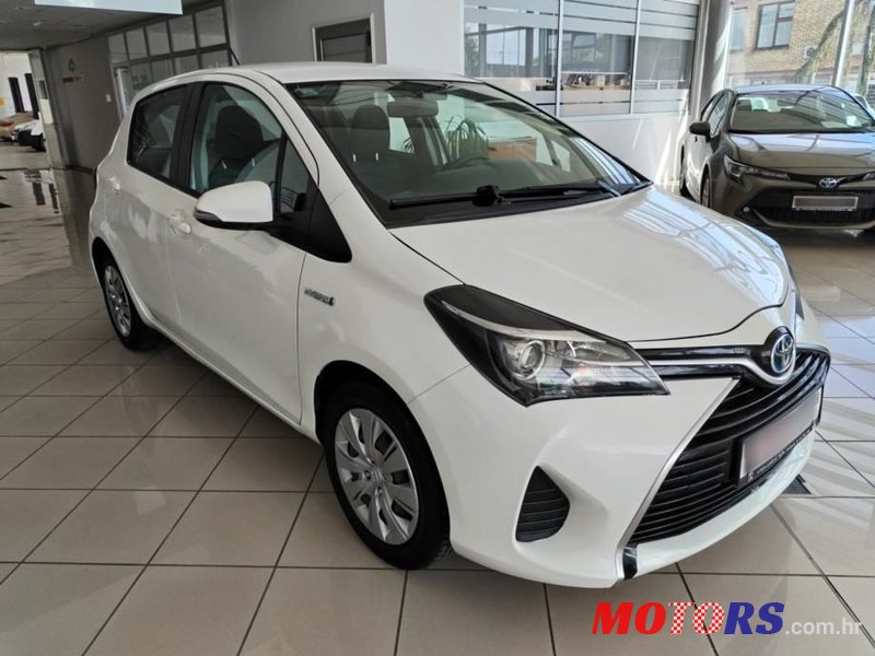 2016' Toyota Yaris Hybrid 1,5 Vvt-I photo #3