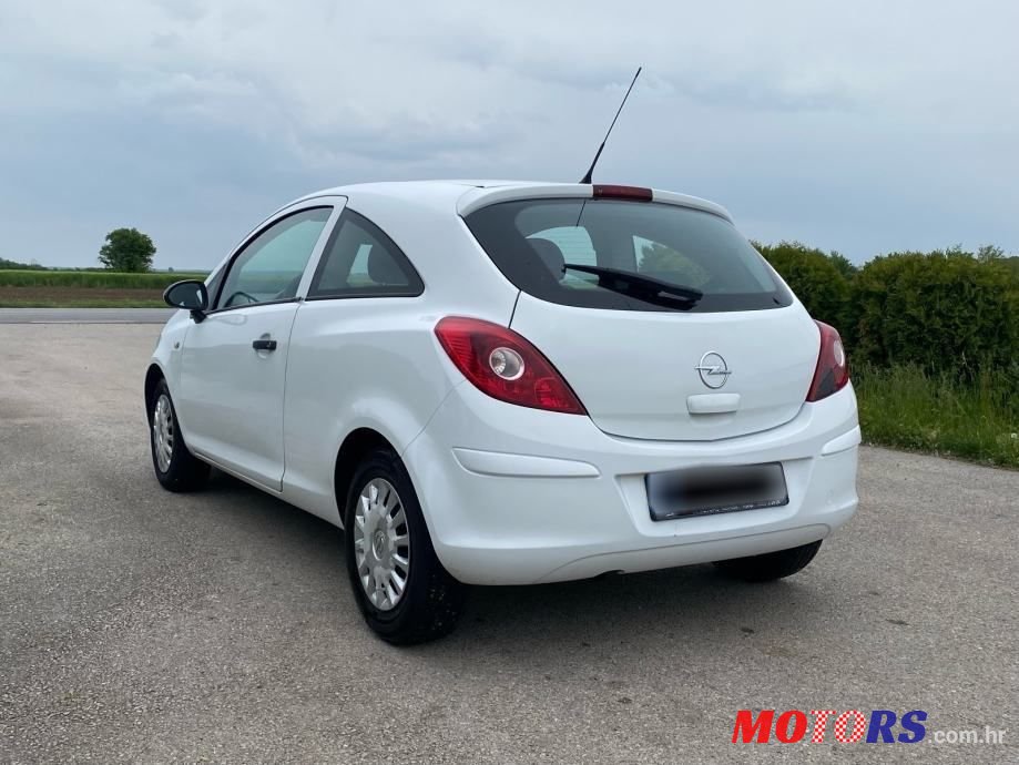 2010' Opel Corsa 1,3 Cdti photo #5