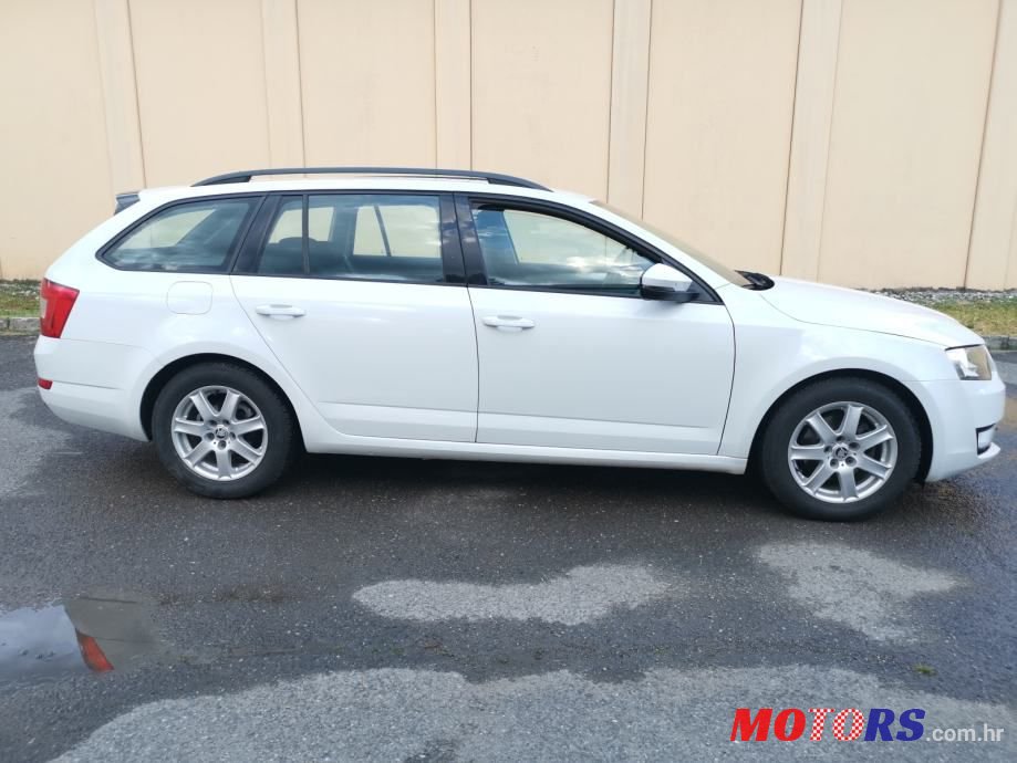 2016' Skoda Octavia Combi photo #5