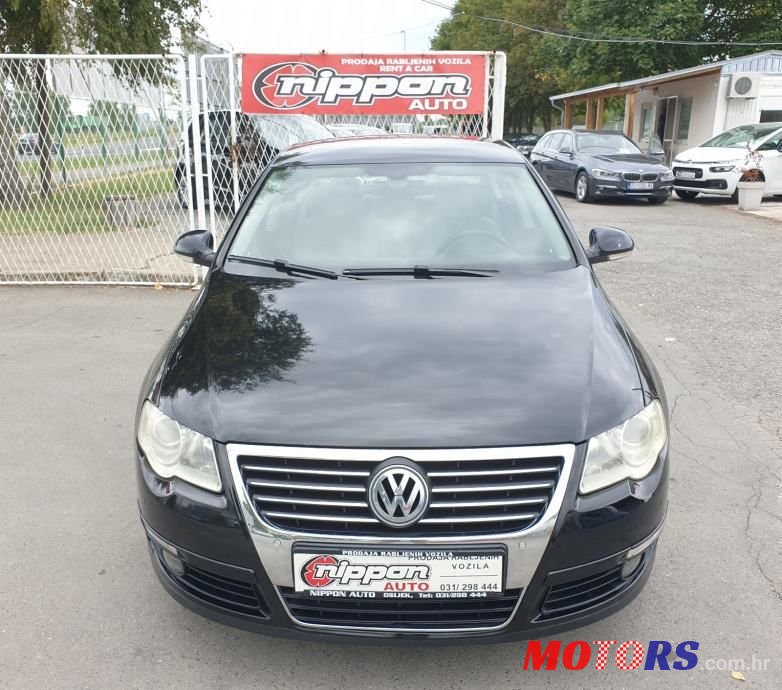 2005' Volkswagen Passat photo #2
