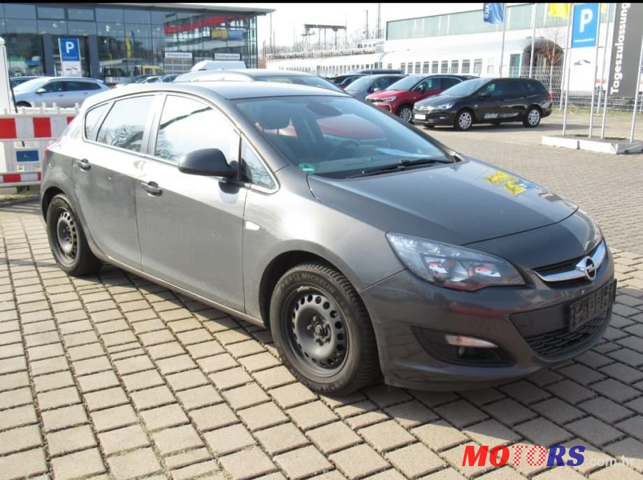 2015' Opel Astra 1.6 Cdti photo #2