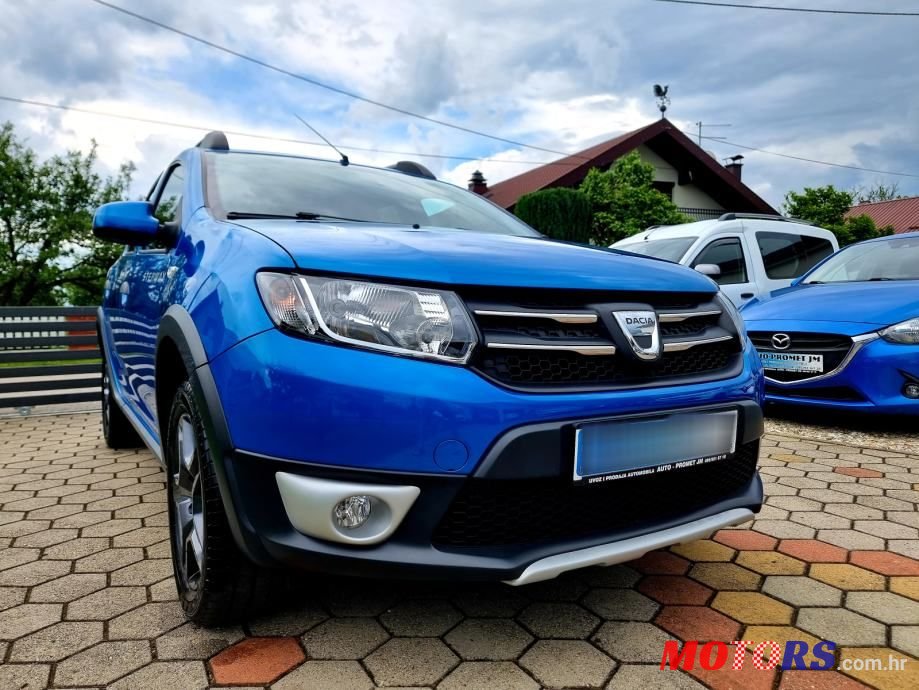 2016' Dacia Sandero photo #3