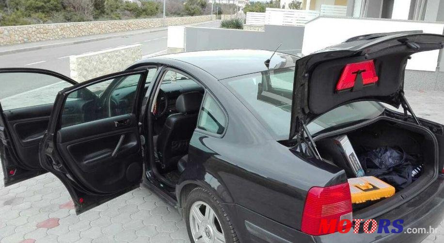 2000' Volkswagen Passat 2,3 Vr5 photo #2