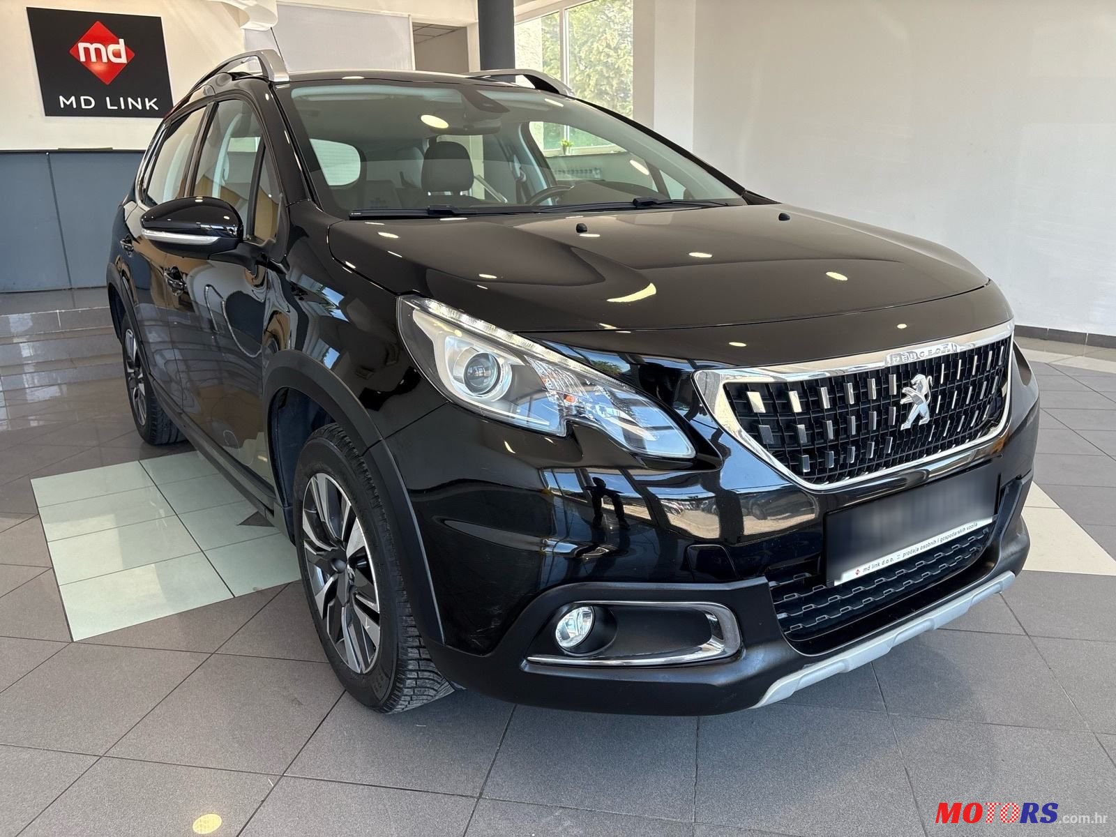 2017' Peugeot 2008 1,6 Bluehdi photo #3