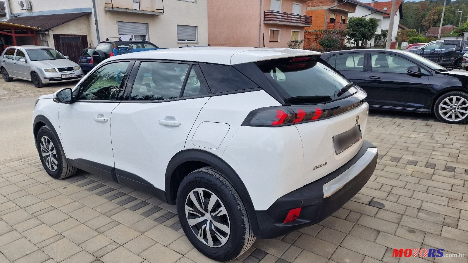 2020' Peugeot 2008 1,5 Bluehdi photo #5