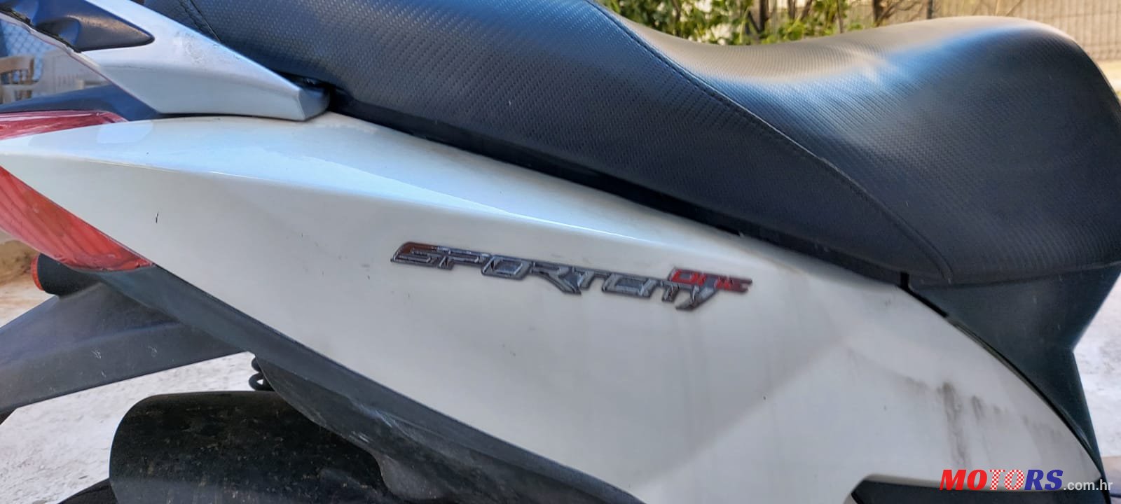 2010' Aprilia photo #1