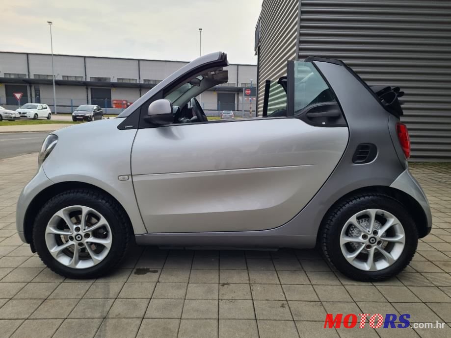 2016' Smart Fortwo photo #2