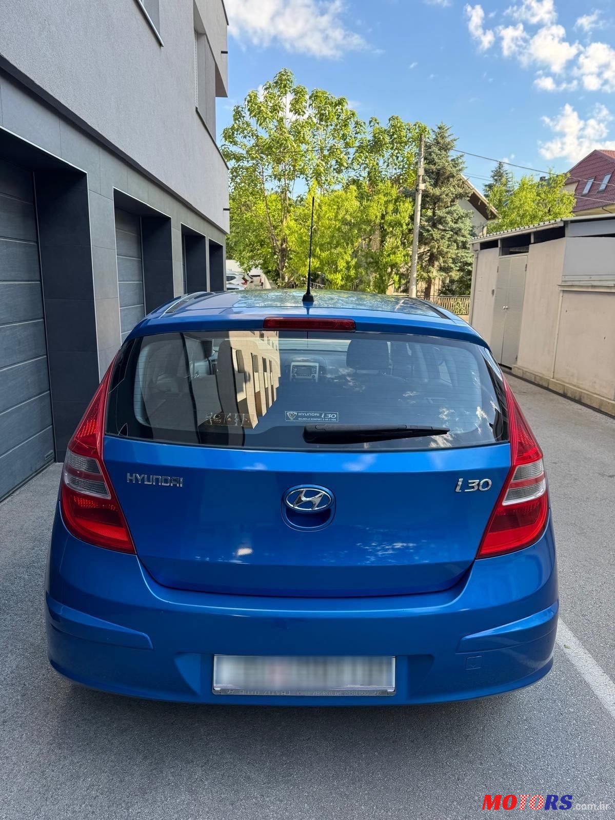 2009' Hyundai i30 1,6 photo #6