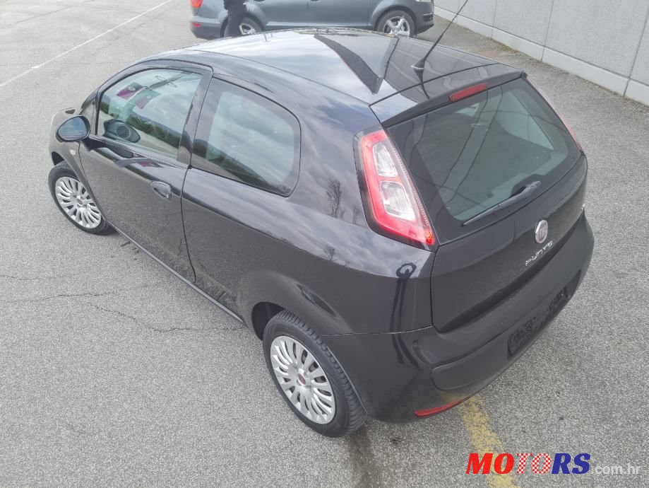 2010' Fiat Punto Evo 1,2 8V photo #6