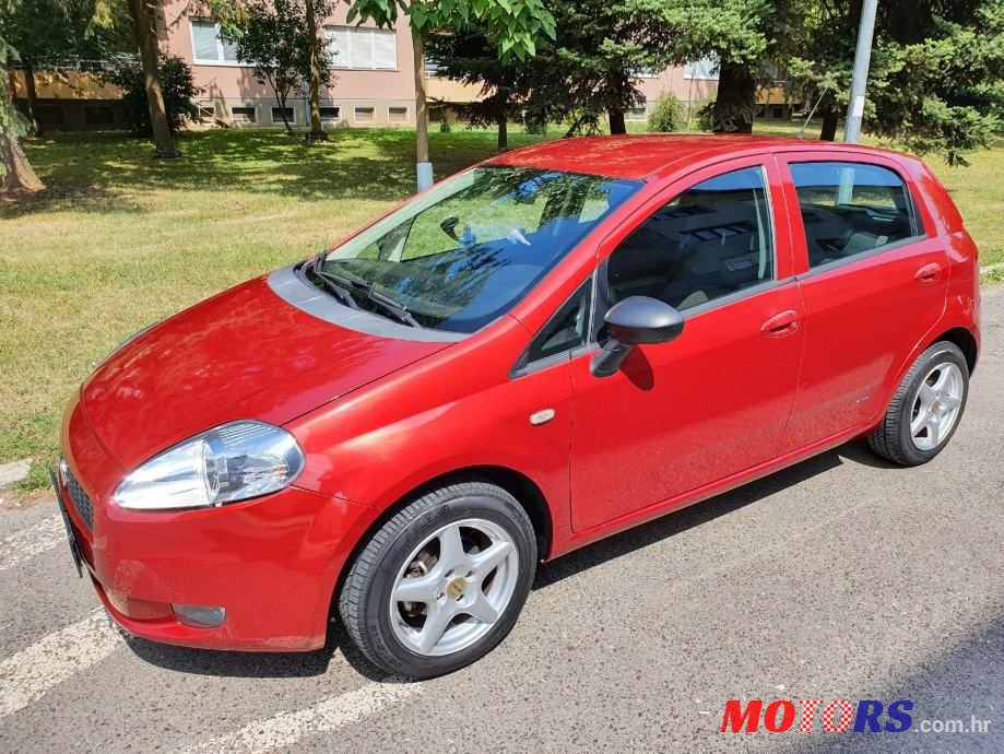 2008' Fiat Grande Punto 1,4 8V photo #1