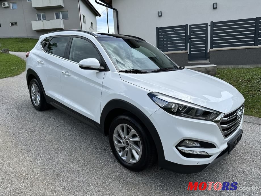 2015' Hyundai Tucson 1.7Crdi photo #2