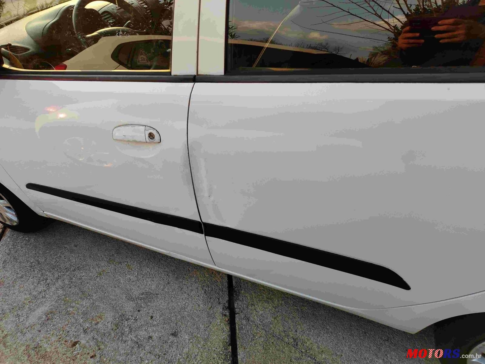 2010' Hyundai i10 1,1 photo #2