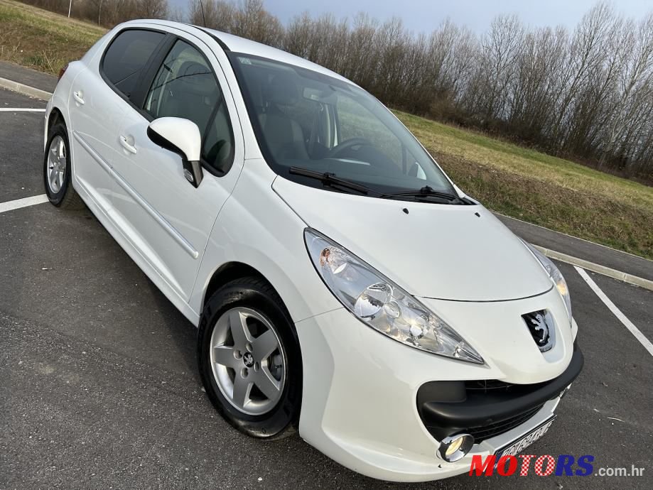 2012' Peugeot 207 1,4 photo #3