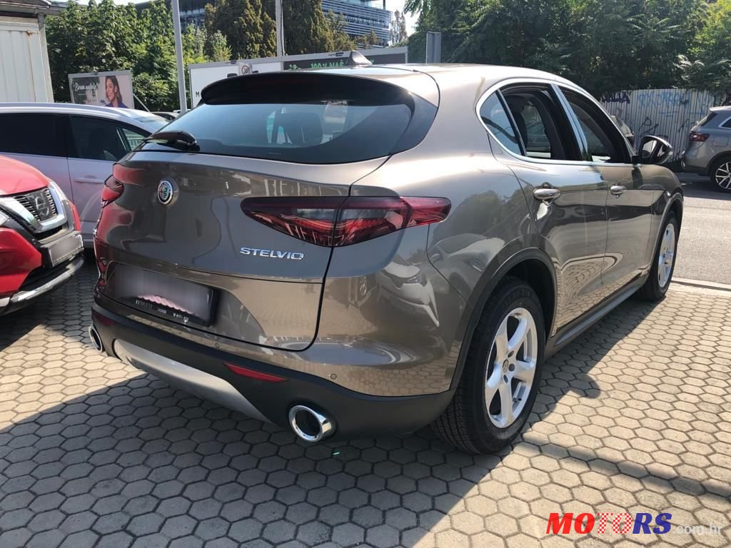 2018' Alfa Romeo Stelvio 2,2 D photo #6