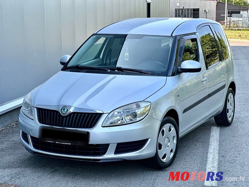 2011' Skoda Roomster 1,2 Tsi photo #3