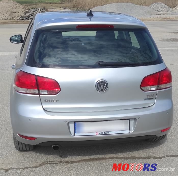 2010' Volkswagen Golf VI 1,6 Tdi photo #2