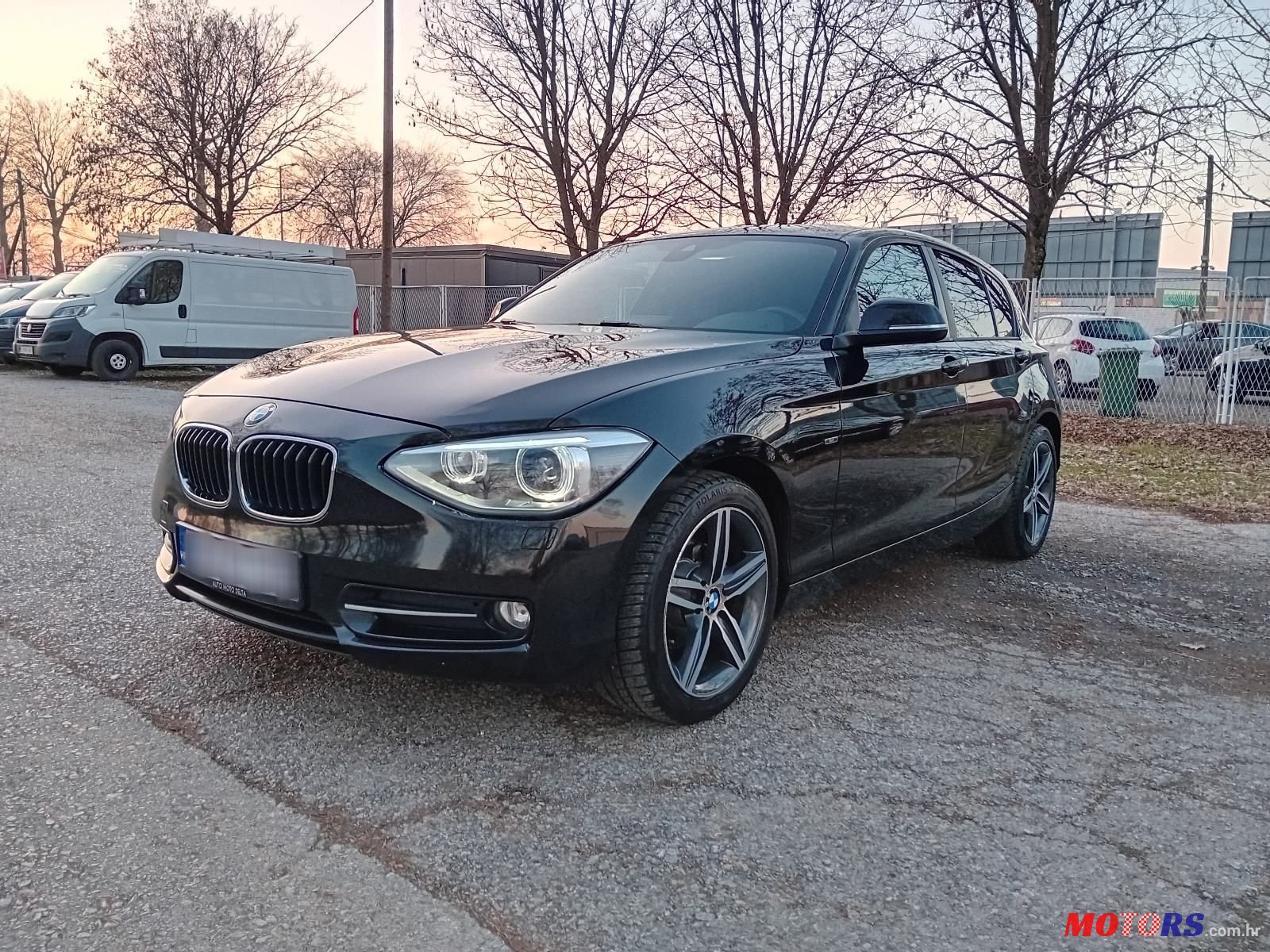 2012' BMW Serija 1 118D Sport photo #1