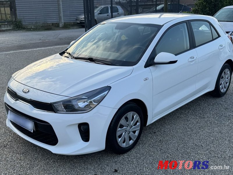 2020' Kia Rio 1,25 photo #2