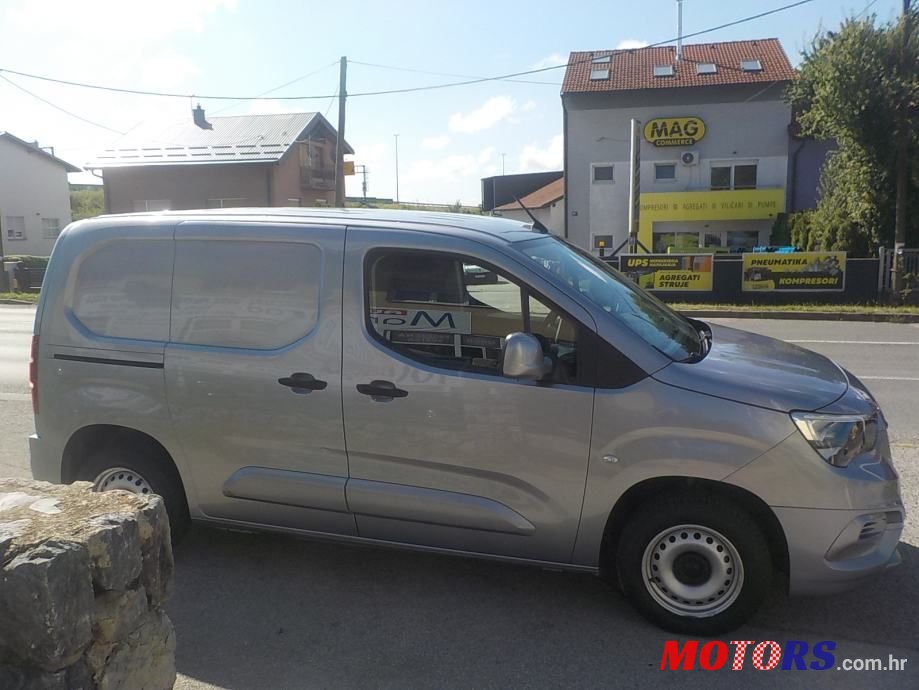2019' Opel Combo photo #5