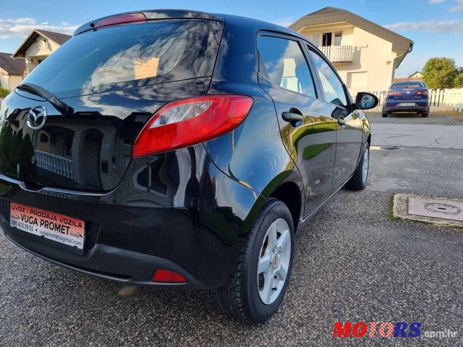 2008' Mazda 2 photo #6
