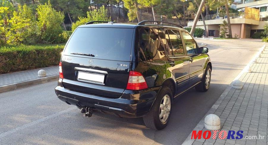 2003' Mercedes-Benz Ml 400 Cdi photo #2