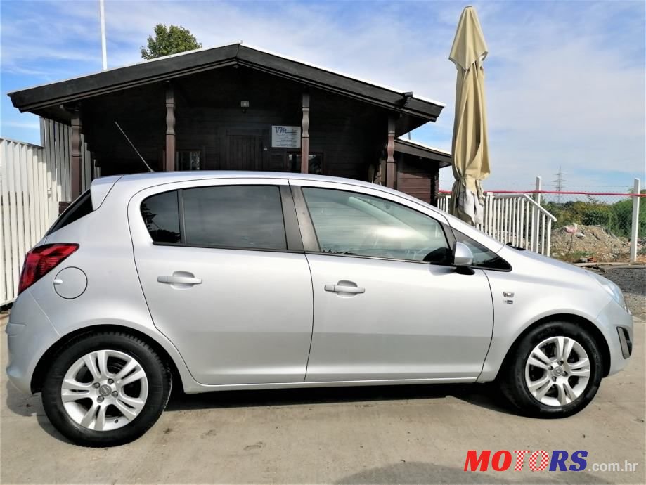 2012' Opel Corsa photo #6