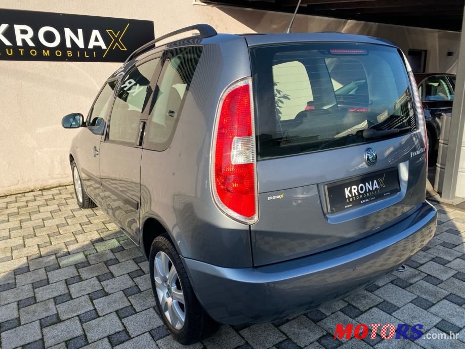 2012' Skoda Roomster 1,6 Tdi photo #6