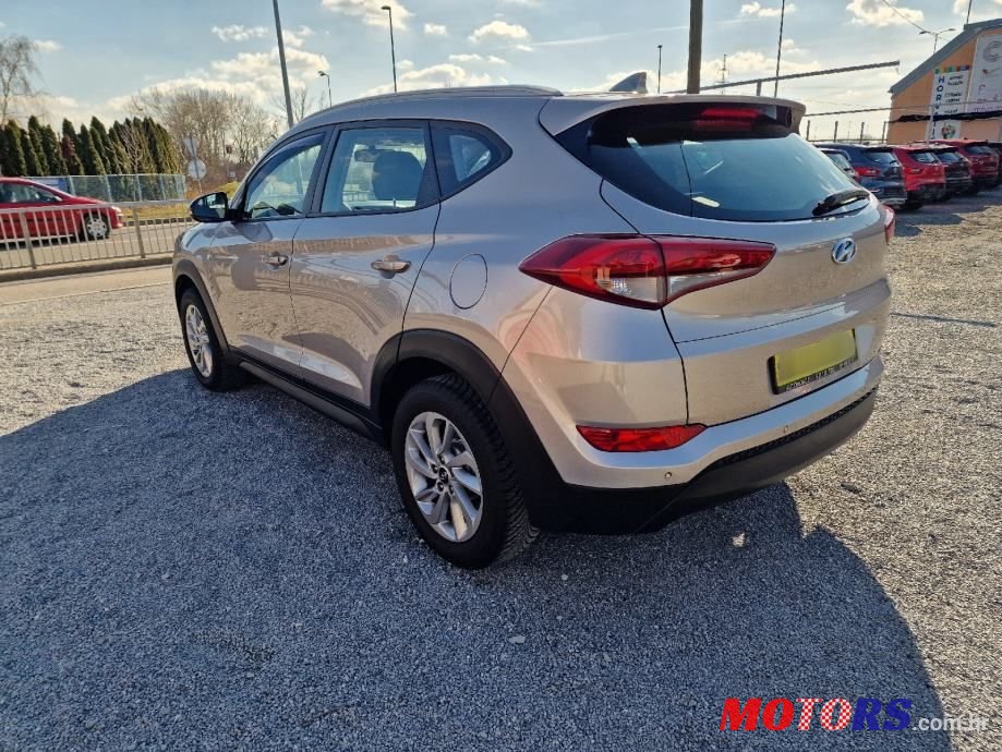 2016' Hyundai Tucson 1.7 Crdi photo #3