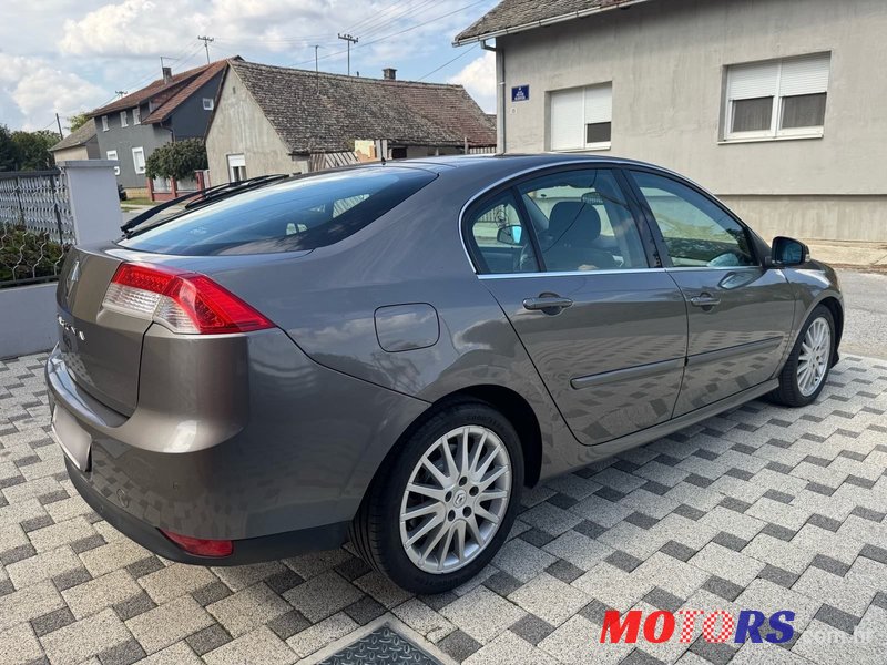 2008' Renault Laguna 2,0 Dci photo #4