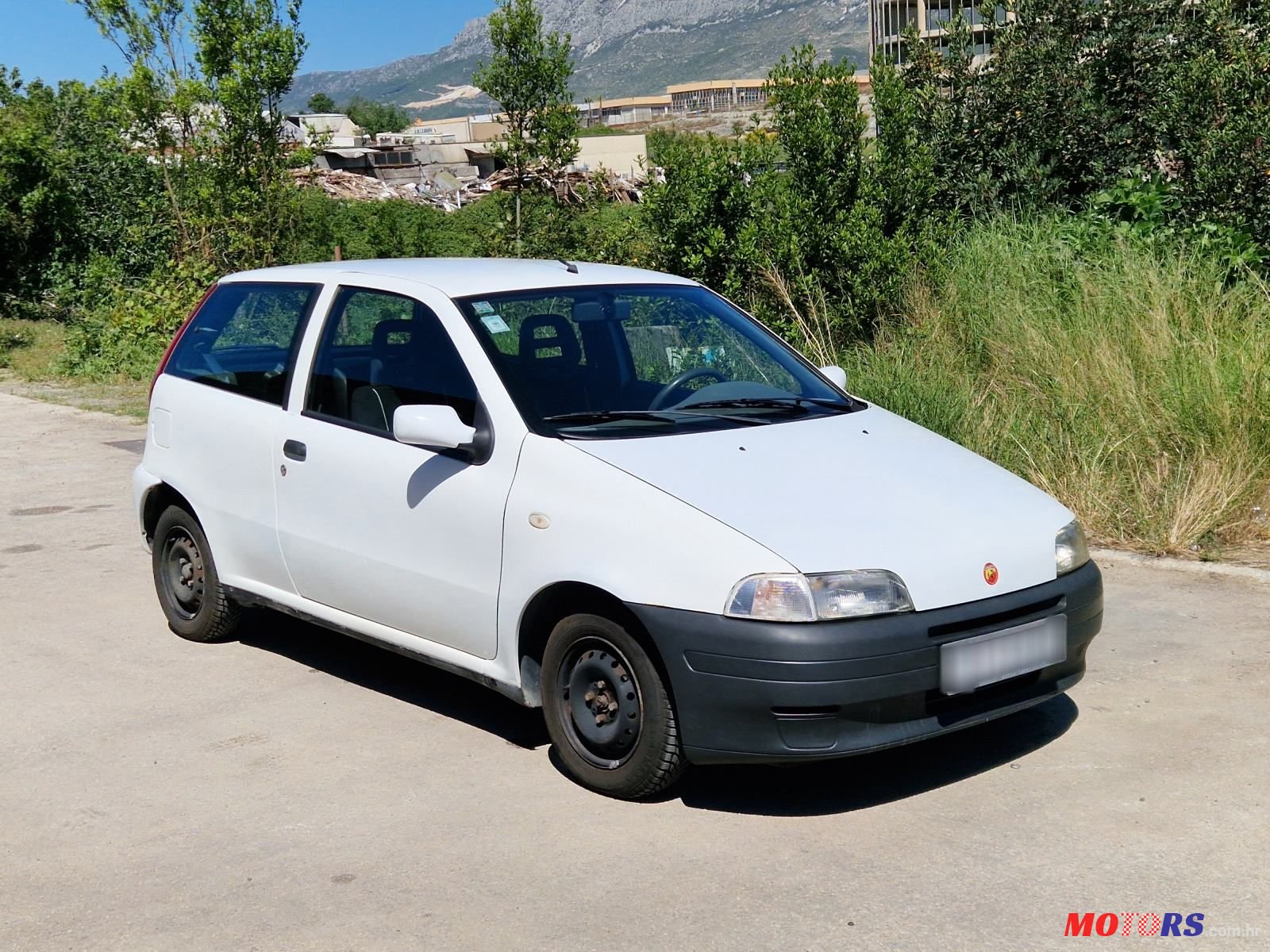 1998' Fiat Punto 55 photo #1