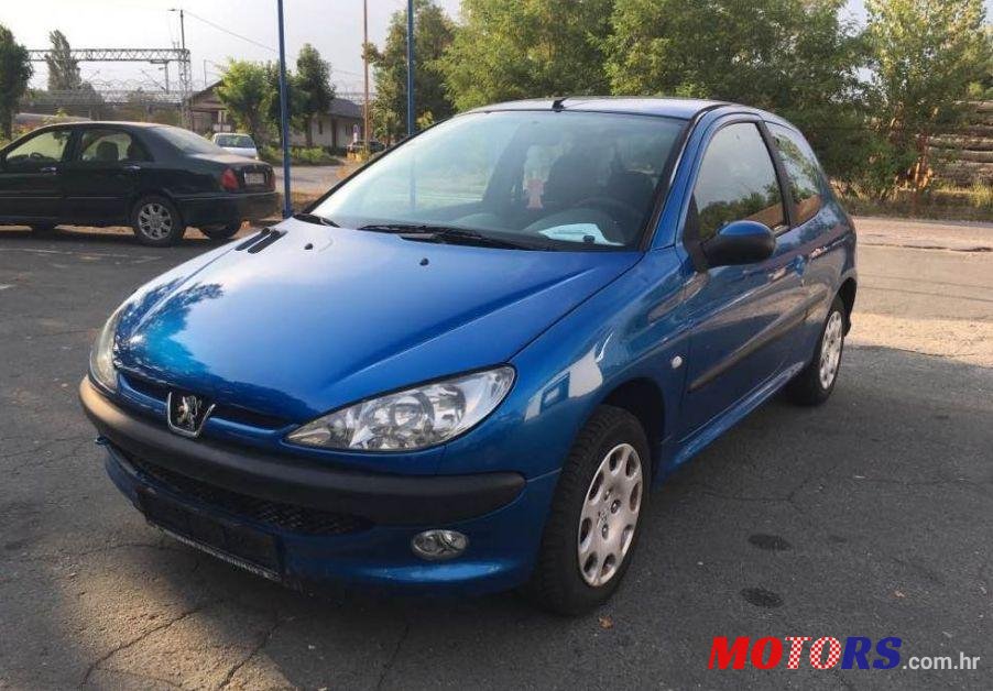 2004' Peugeot 206 206 1,4 photo #1