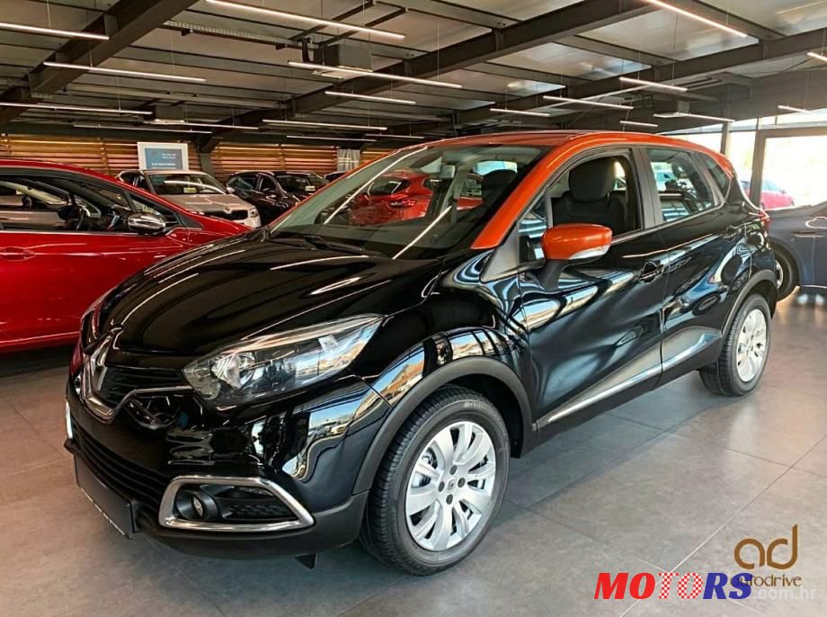 2015' Renault Captur photo #1