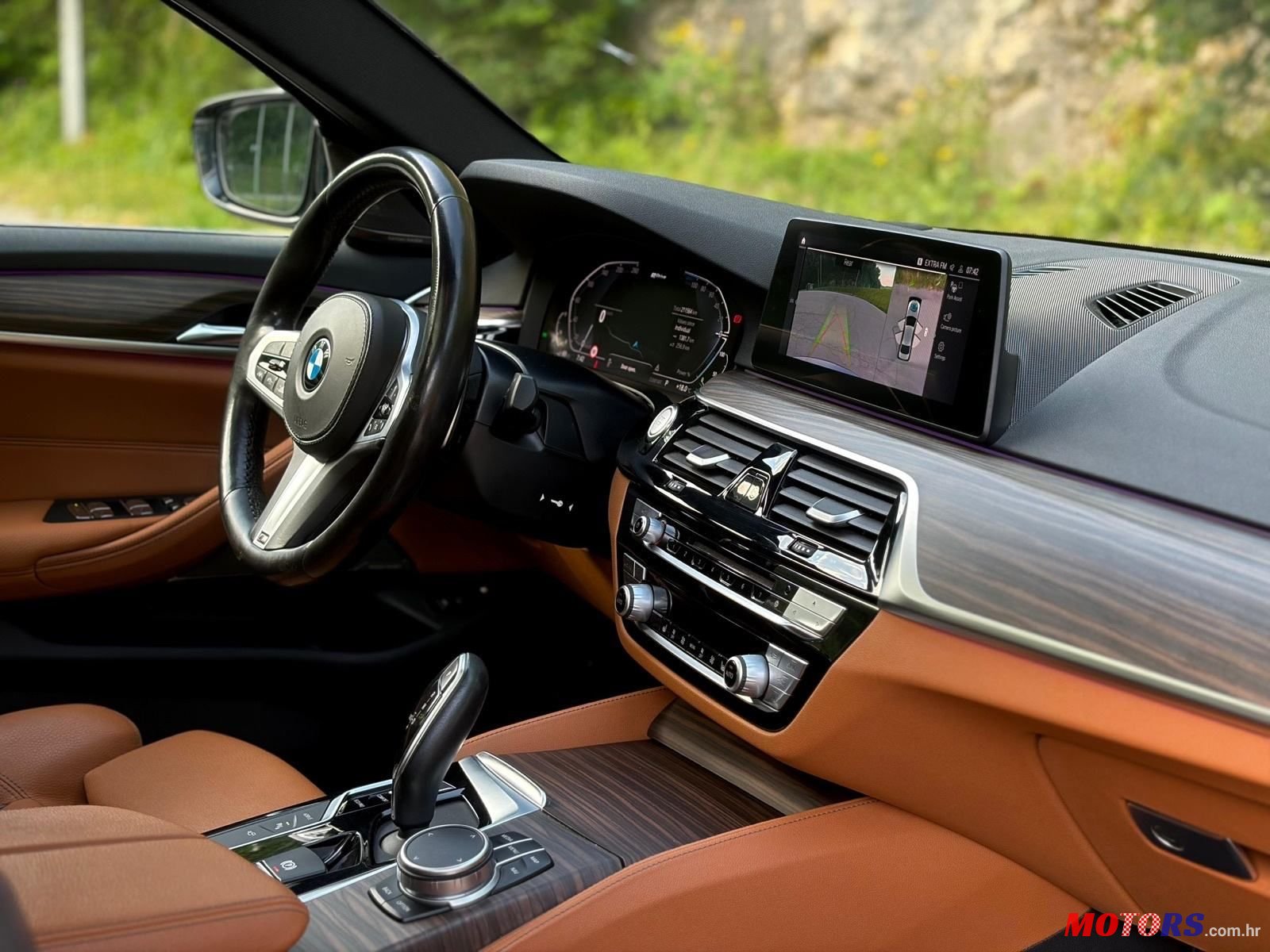 2020' BMW Serija 5 530E photo #6