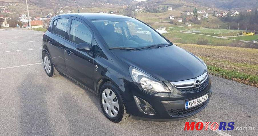 2013' Opel Corsa photo #2
