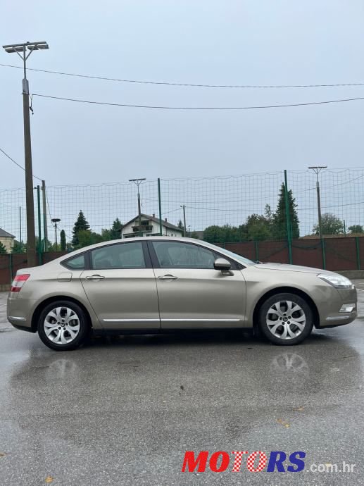 2012' Citroen C5 photo #5