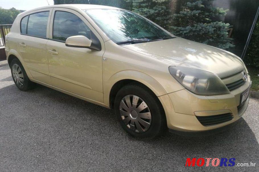 2004' Opel Astra 1,6 photo #1