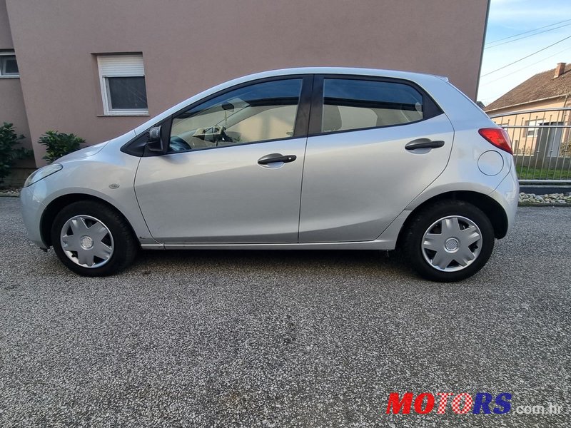 2009' Mazda 2 1,3 I Ce photo #4