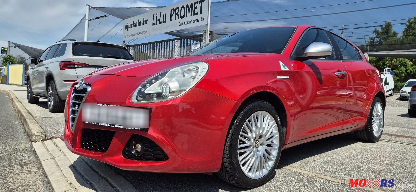 2010' Alfa Romeo Giulietta photo #1