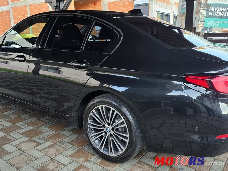 2017' BMW Serija 5 520D Xd photo #4