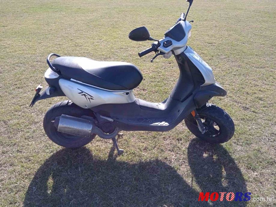 2005' Peugeot Trekker photo #1