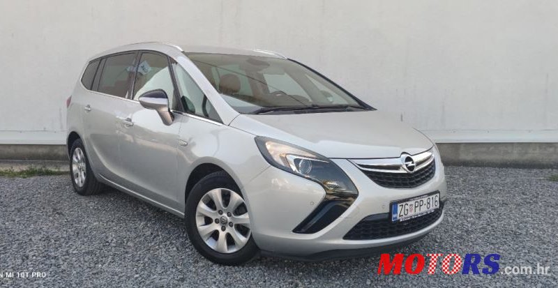 2016' Opel Zafira photo #3