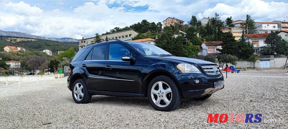 2008' Mercedes-Benz Ml 320 photo #1