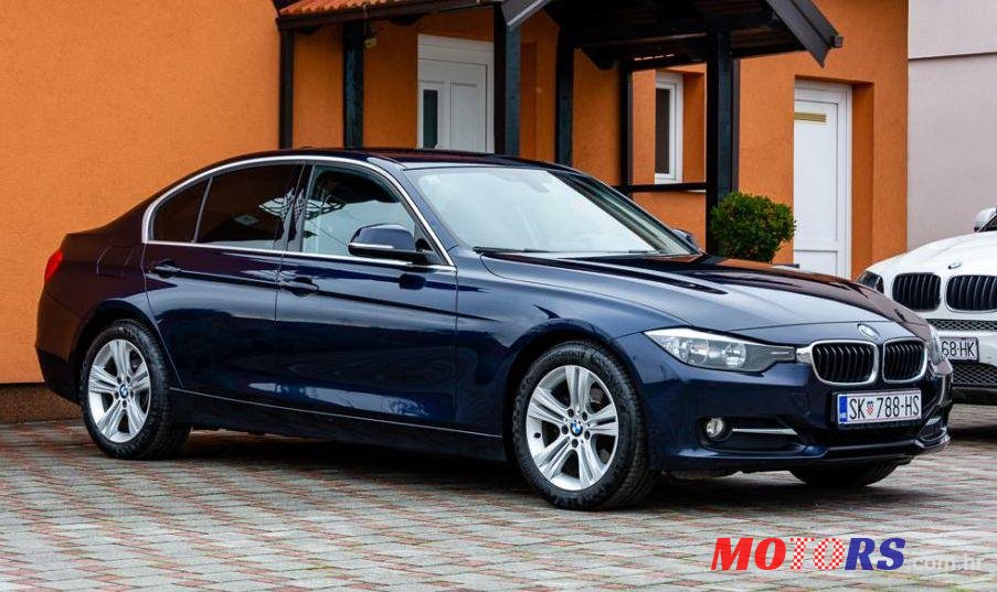 2013' BMW Serija 3 316D photo #1